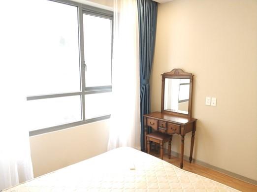 the gold view apartment for rent in district 4 hcmc D404035 (3)
